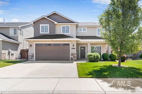 Photo of 4688 N Park Crossing, Meridian, ID 83646 (MLS # 98991321)
