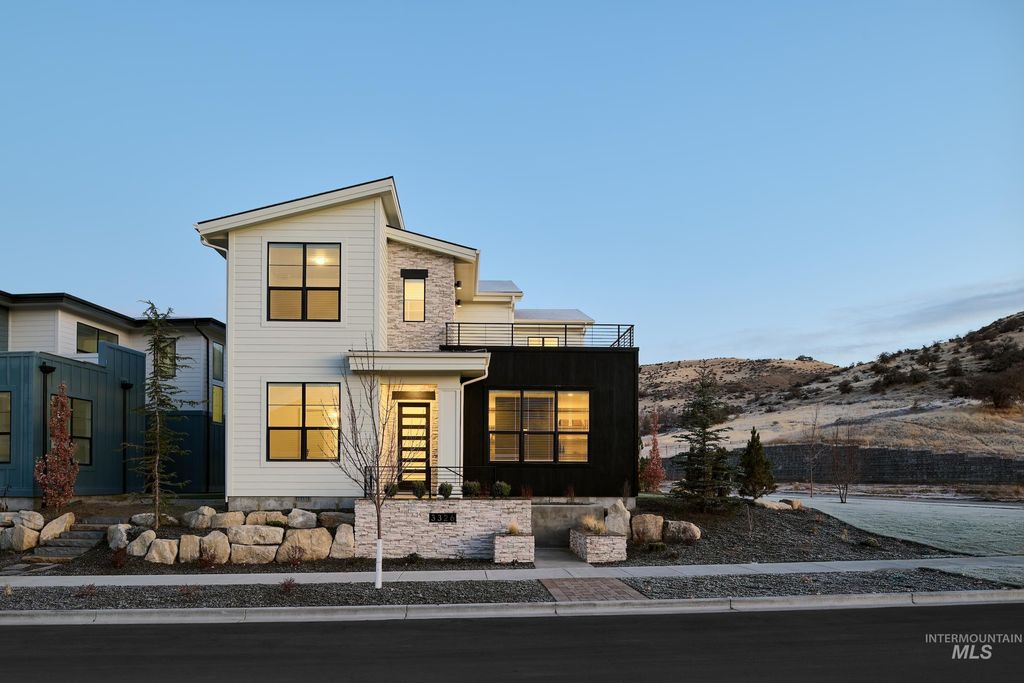 Photo of 3374 W Neville Ranch Dr, Boise, ID 83714 (MLS # 98966589)