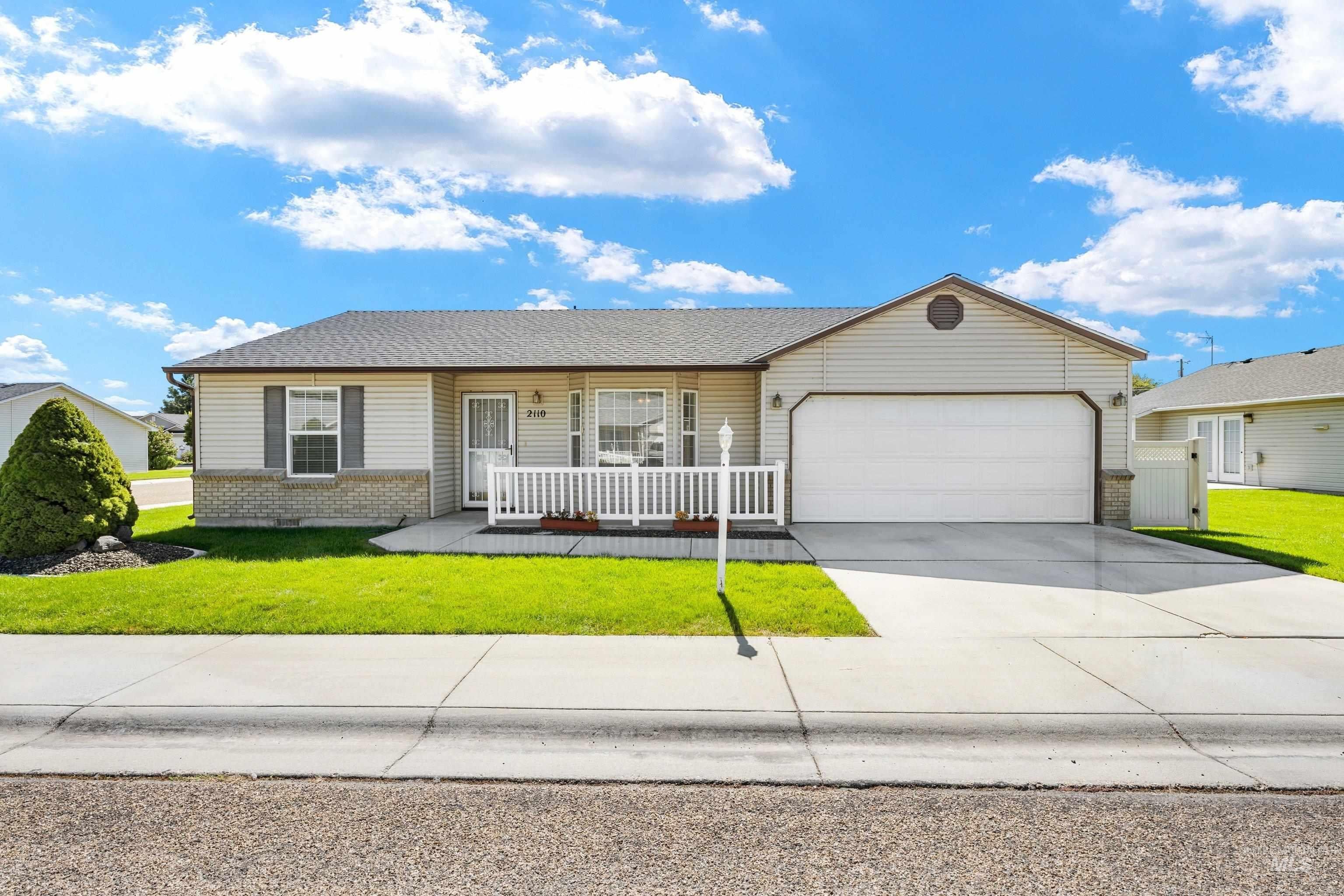 2110 Glenn Way