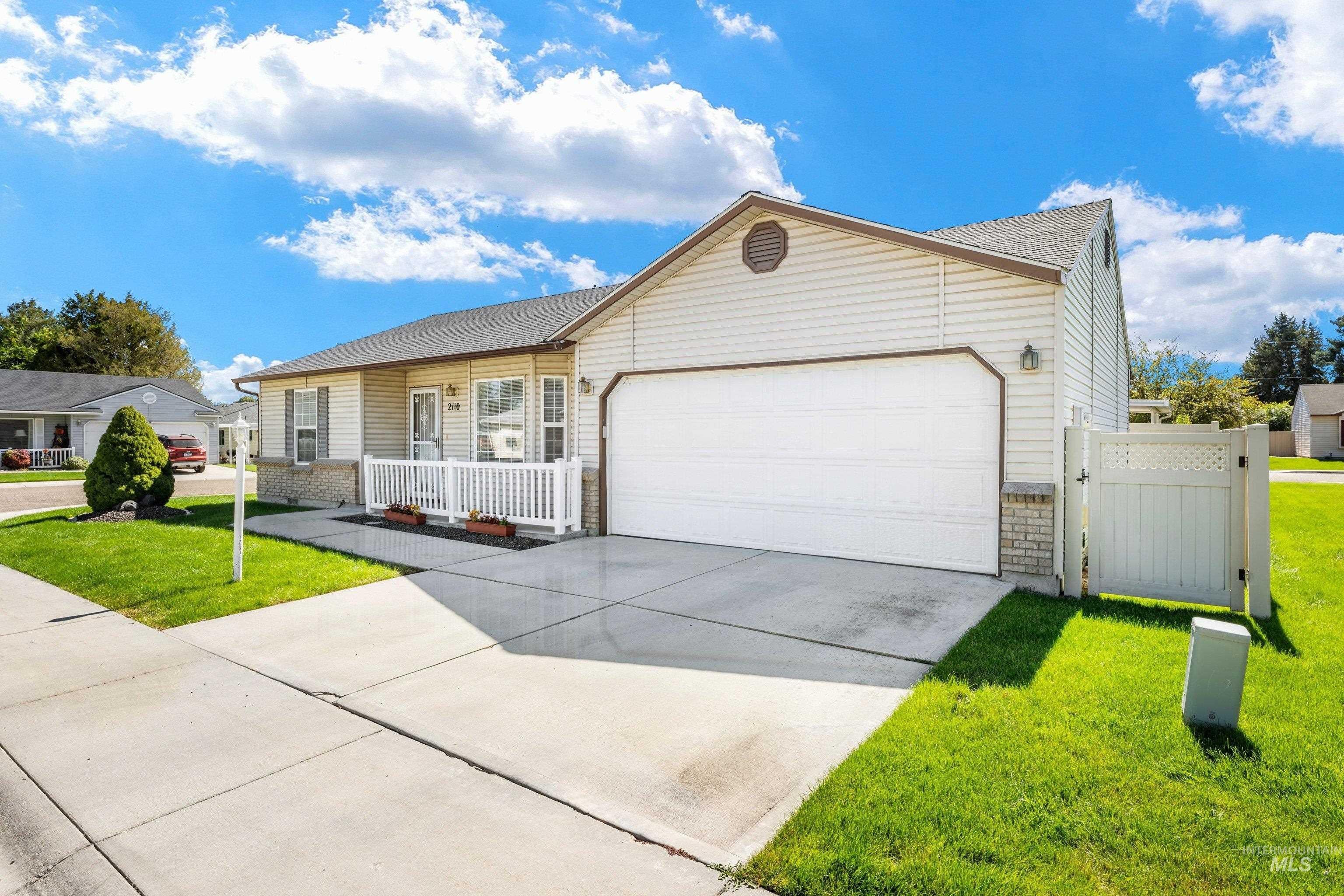 2110 Glenn Way