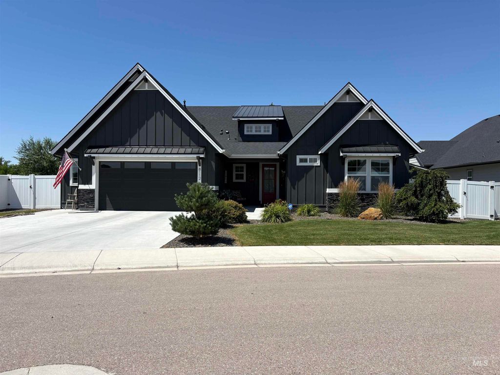 Photo of 8112 Fountain Brook St, Middleton, ID 83644 (MLS # 98993418)