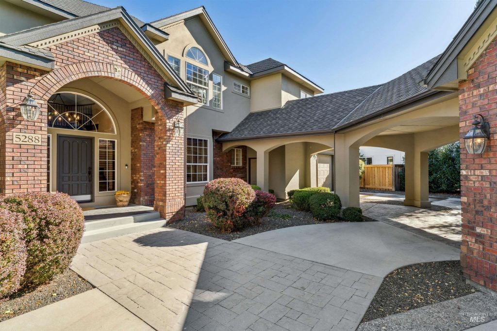 Photo of 5288 S Farmhouse Place, Boise, ID 83716 (MLS # 98964417)