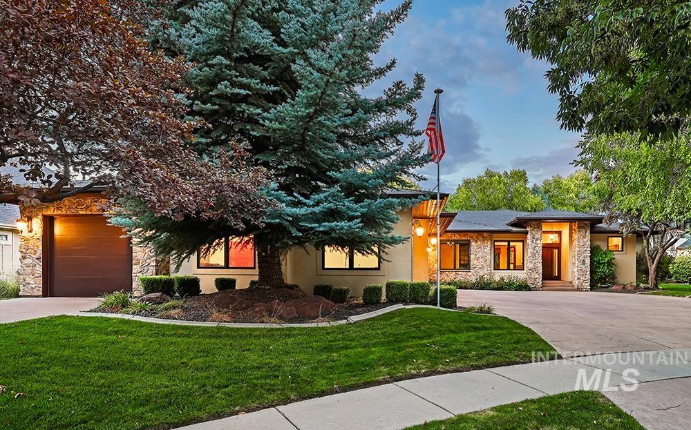 1292 E Prairie View Dr
