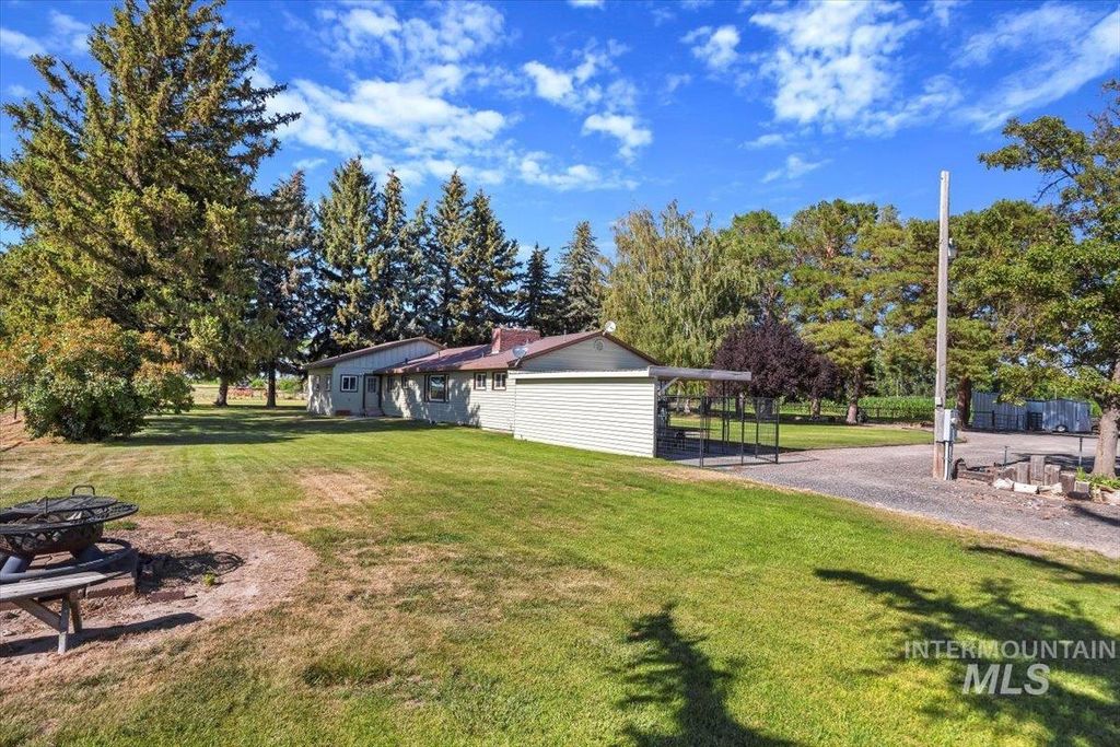 Photo of 249 W 500 S, Jerome, ID 83338 (MLS # 98956174)