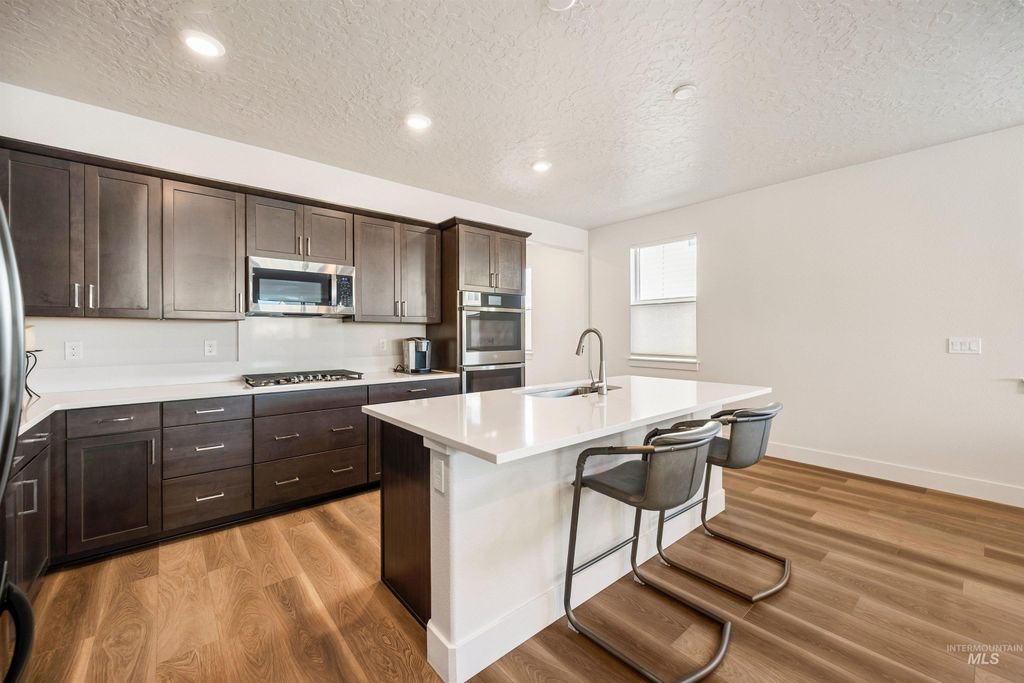 Photo of 212 E Arimo Street, Meridian, ID 83642 (MLS # 98975306)