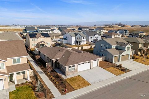 Photo of 212 E Arimo Street, Meridian, ID 83642 (MLS # 98975306)