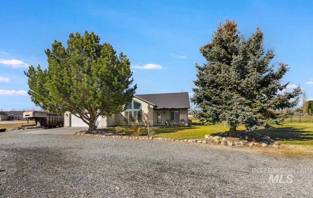 Photo of 3480 E 3180 N, Kimberly, ID 83341 (MLS # 98969674)