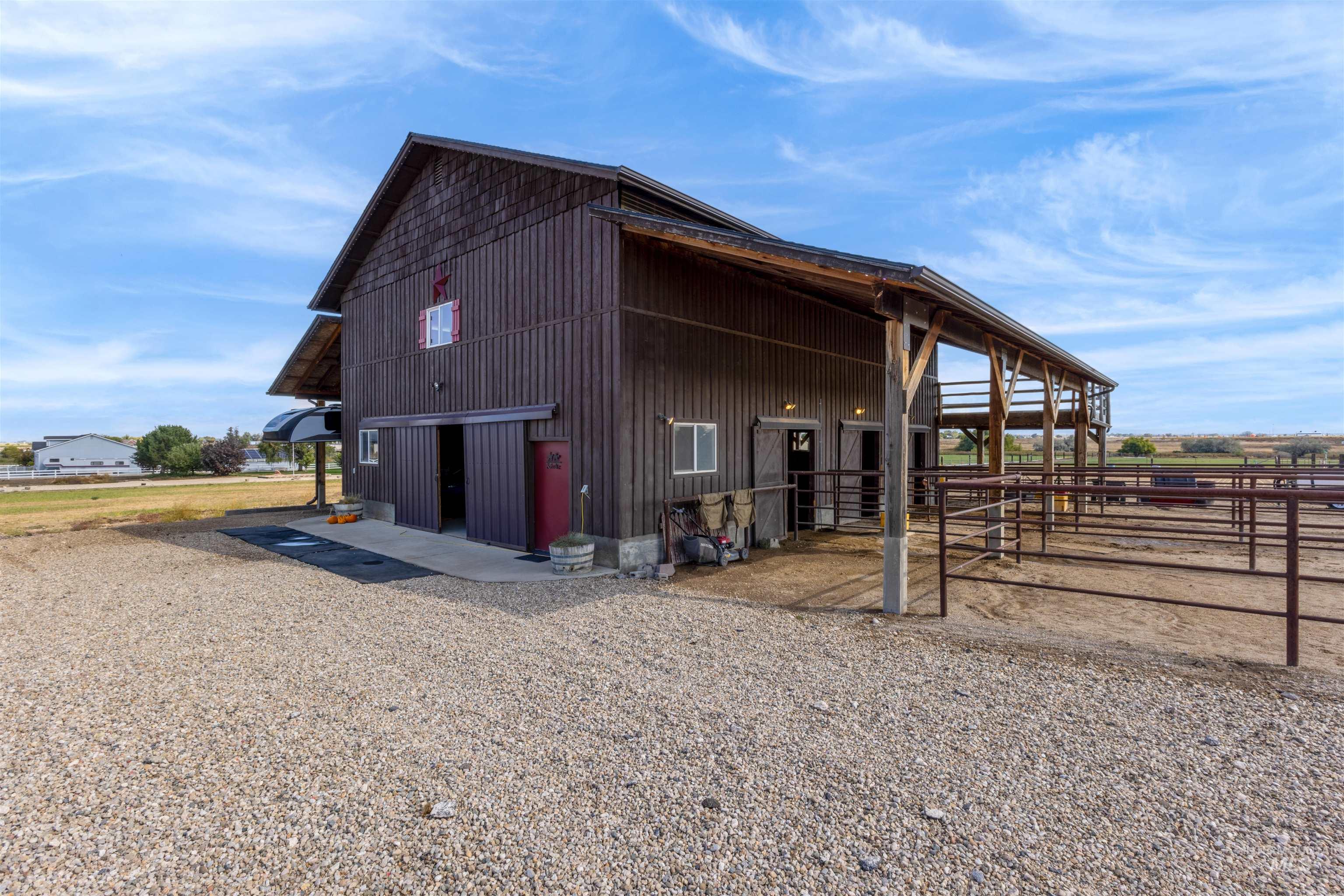 3642 E Indian Trail Ln.