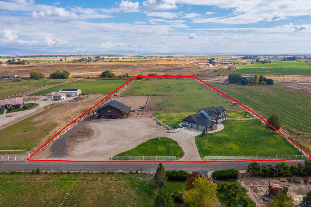 Photo of 3642 E Indian Trail Ln, Kuna, ID 83634 (MLS # 98963942)