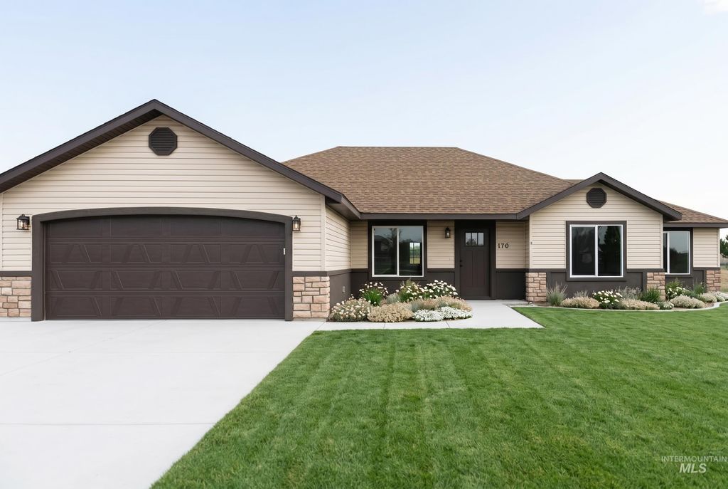 Photo of 179 W 30 South, Jerome, ID 83338 (MLS # 98986610)