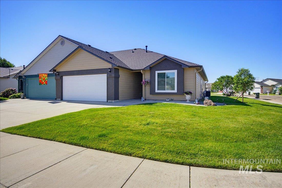 195 E Carmel Drive
