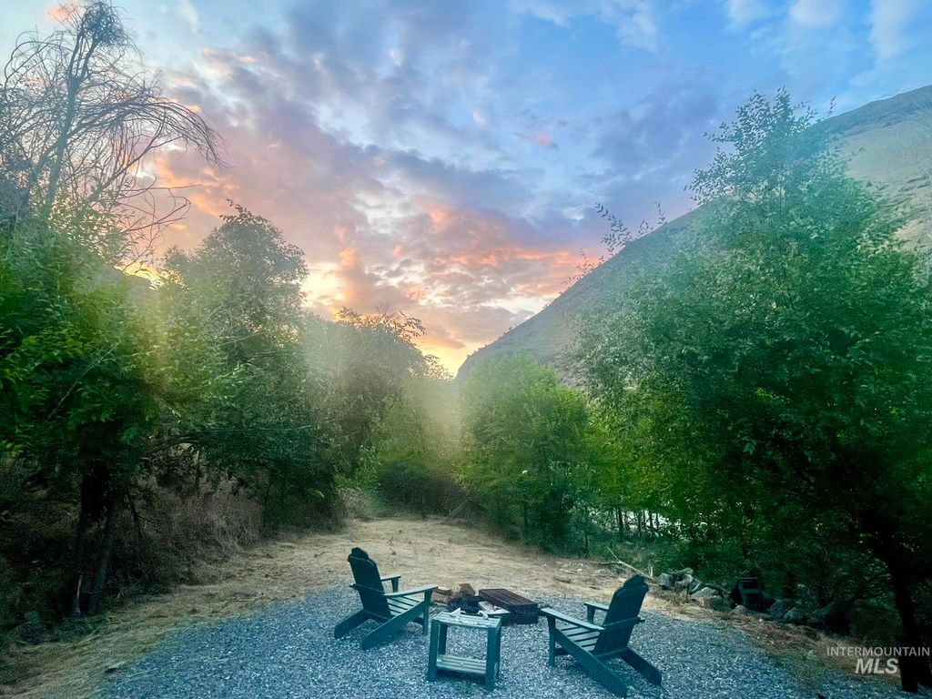 Photo of 532 Old Pollock Road, Riggins, ID 83549 (MLS # 98974999)