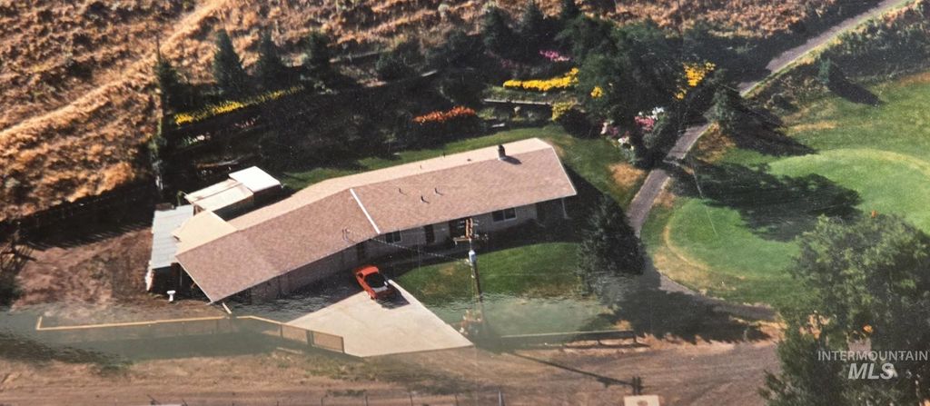 Photo of 1902 Arlington Street, Pomeroy, WA 99347 (MLS # 98962715)