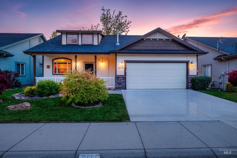 Photo of 1239 N Victor Way, Meridian, ID 83642 (MLS # 98983805)