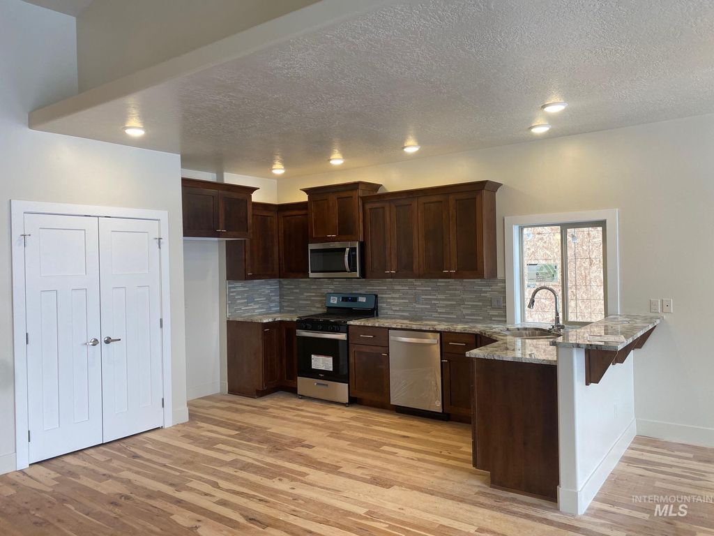 Photo of 2504 E Hidden Creek Street, Nampa, ID 83687 (MLS # 98969888)