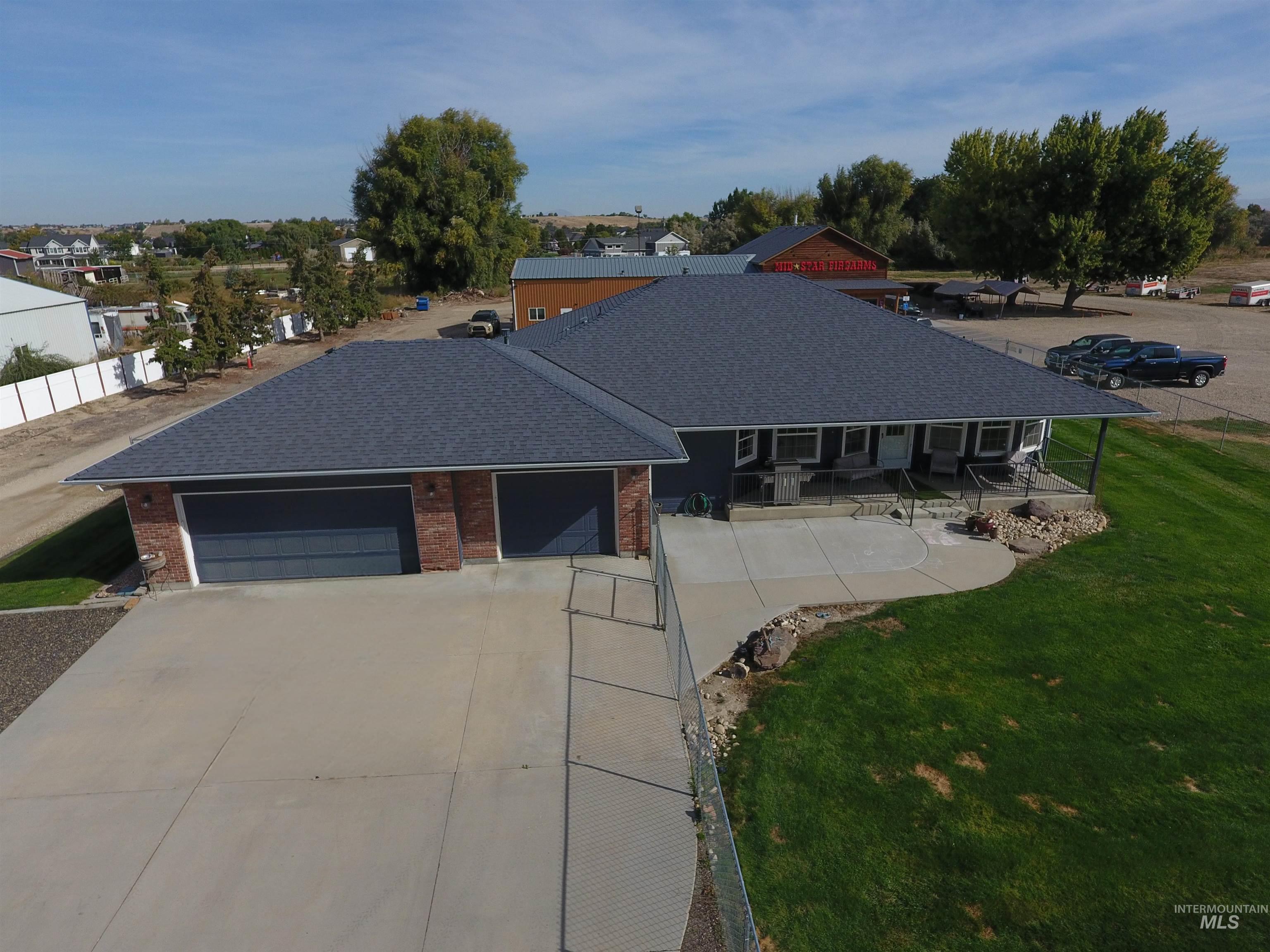 8390 Hwy 44