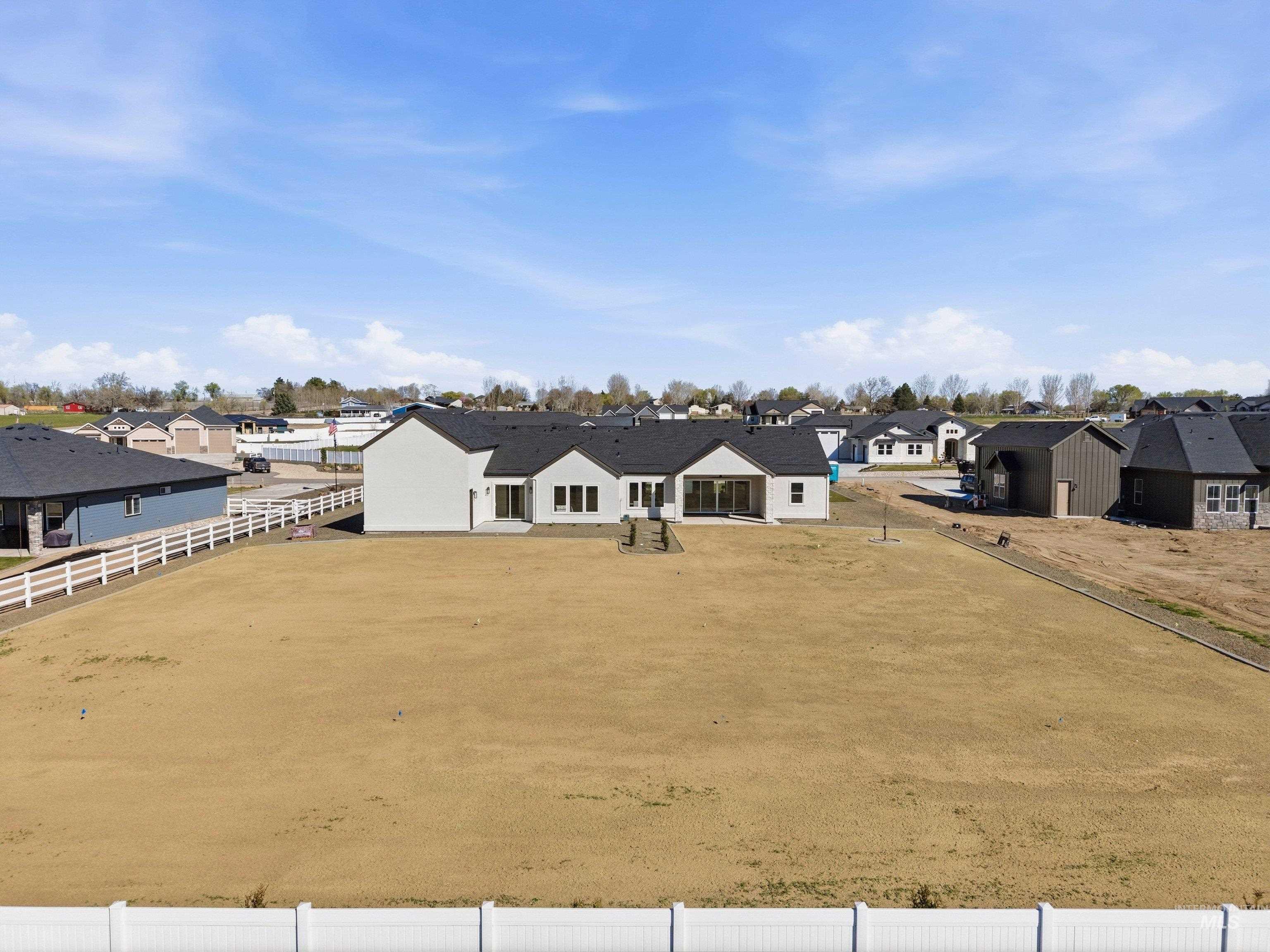 View of yard with a residential view