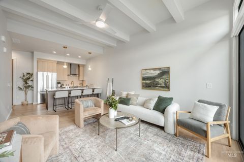 Photo of 4340 E Haystack St #307, Boise, ID 83716 (MLS # 98973015)