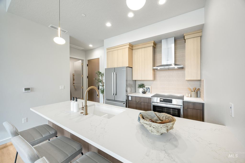 Photo of 4340 E Haystack St #307, Boise, ID 83716 (MLS # 98973015)