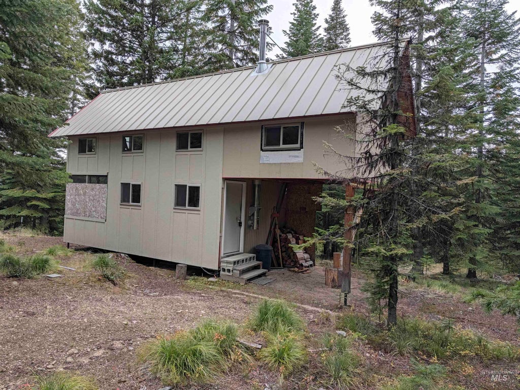Photo of 524 Rhett Creek Road, Dixie, ID 83525 (MLS # 99002207)