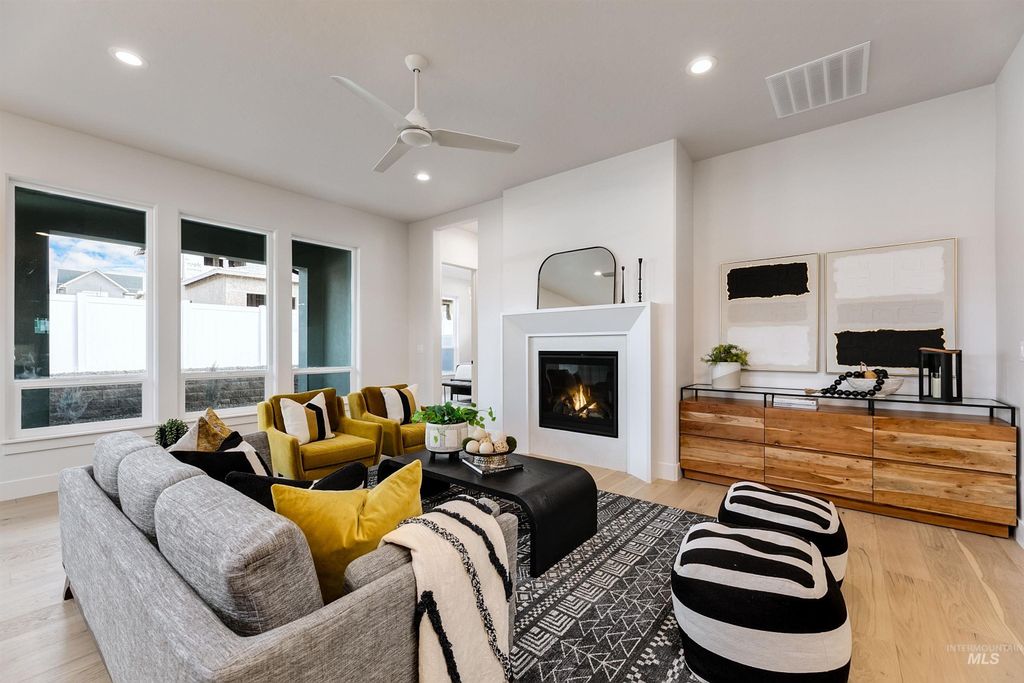 Photo of 13906 N Malheur Pl, Boise, ID 83714 (MLS # 98976647)