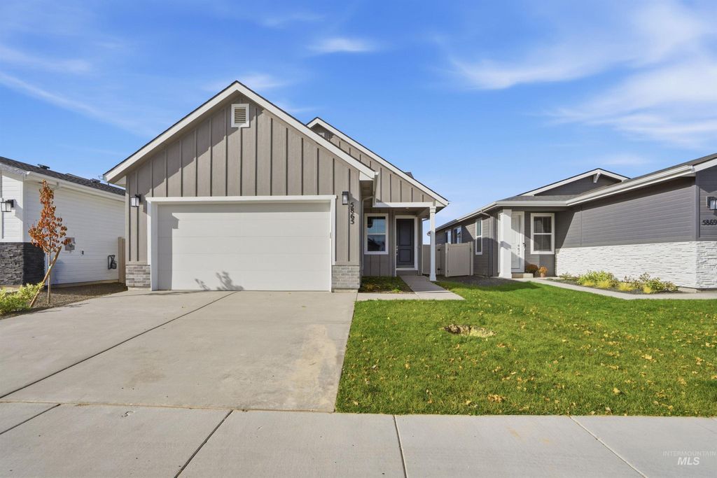 Photo of 6042 N Static Line Ave, Meridian, ID 83646 (MLS # 98976940)