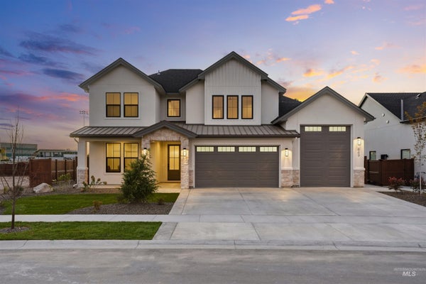 849 N CREEKWATER AVE, EAGLE, ID 83616 - Image 840de4155f6977b0fb79f89aa1f03b4e/3639276912