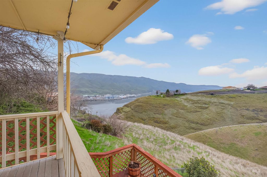 Photo of 2746 Florence Court, Clarkston, WA 99403 (MLS # 98978606)