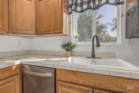 604 N 6th Street Payette ID 83661