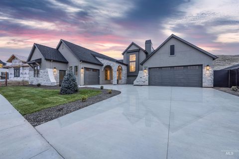 Photo of 7260 N Firhill Pl, Eagle, ID 83616 (MLS # 98974518)