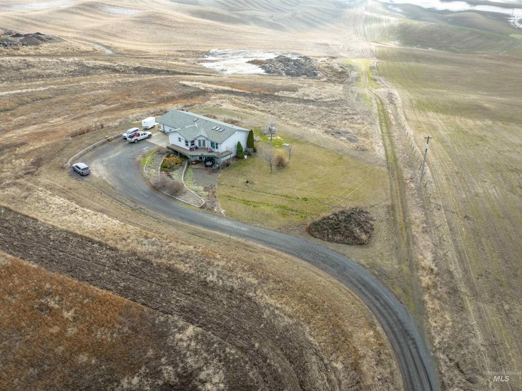 Photo of 1491 Sand Road, Moscow, ID 83843 (MLS # 98934420)