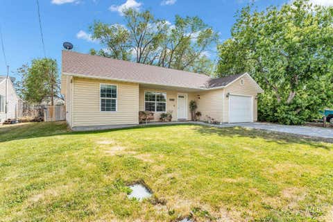 Photo of 1532 E 3rd Ave, Twin Falls, ID 83301 (MLS # 98989013)