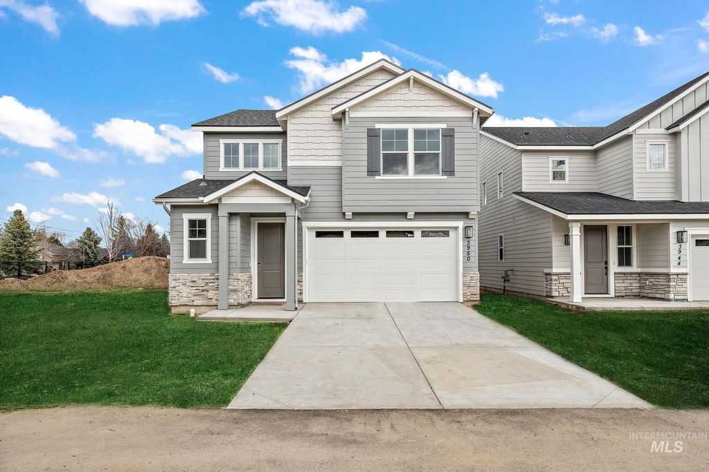 Photo of 10561 W Trailheights St, Star, ID 83669 (MLS # 98984777)