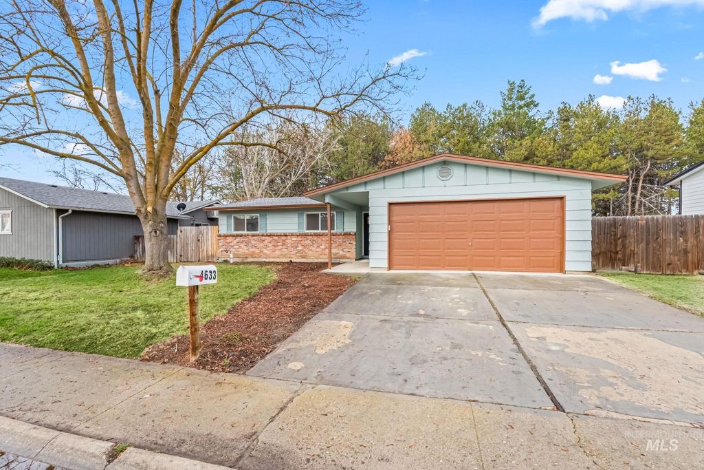 Photo of 4633 N Jennifer St, Boise, ID 83704 (MLS # 98976344)