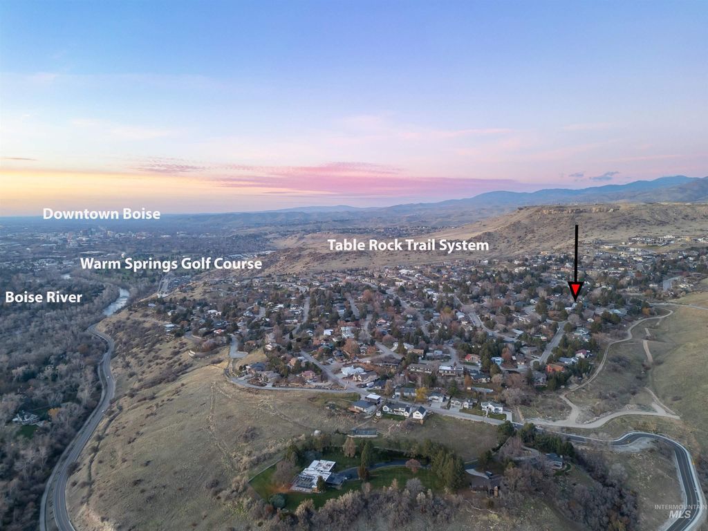 Photo of 2064 S Coloma Way, Boise, ID 83712 (MLS # 98968795)