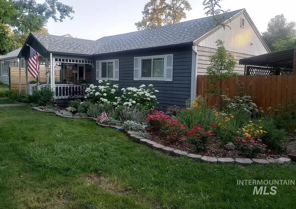 Photo of 1305 S Leadville Ave, Boise, ID 83706 (MLS # 98978541)