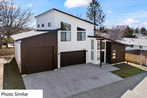 Photo of TBD W Grover St, Boise, ID 83705 (MLS # 98938720)