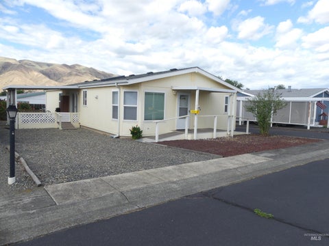 Photo of 1430 Chestnut St #19, Clarkston, WA 99403 (MLS # 98989932)