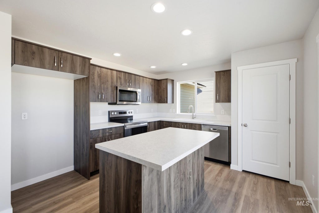 Photo of 13325 Scrape St, Caldwell, ID 83607 (MLS # 99002856)