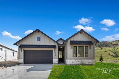 Photo of 6540 E Lucy Drive, Eagle, ID 83629 (MLS # 98978737)