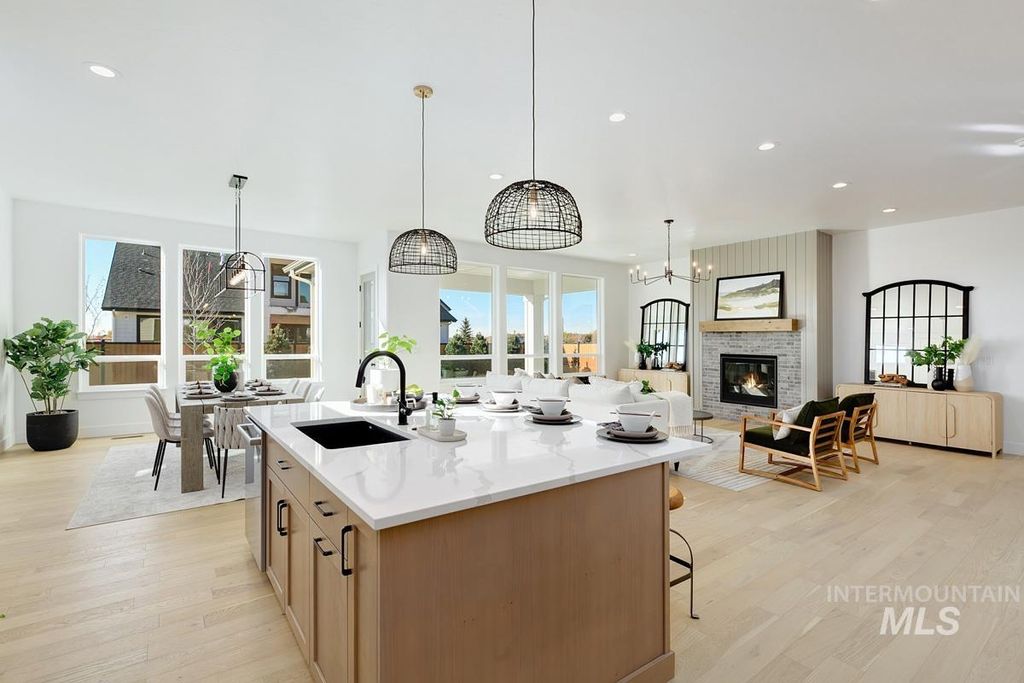 Photo of 21895 Paint Ave, Star, ID 83669 (MLS # 98978399)