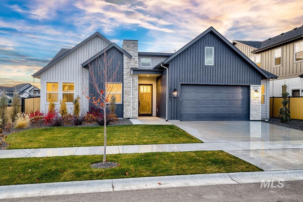 Photo of 21895 Paint Ave, Star, ID 83669 (MLS # 98978399)
