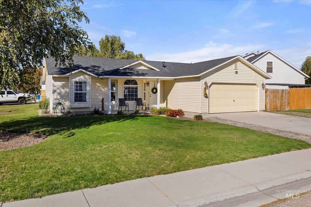 Photo of 991 Johnson Dr, Middleton, ID 83644 (MLS # 98964340)