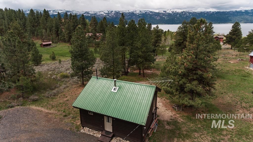 Photo of 32 Mountain Air Drive, Cascade, ID 83611 (MLS # 98977601)