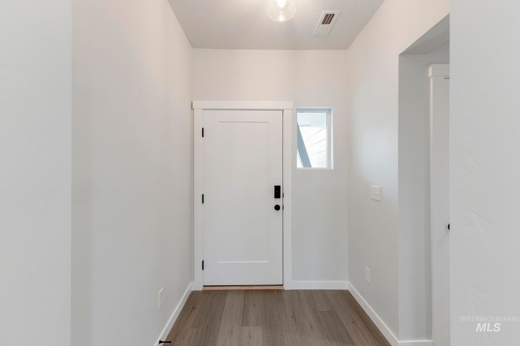 Photo of 15290 Queensbury Ave, Nampa, ID 83686 (MLS # 98981622)