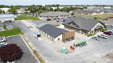 Photo of 1404 Pomerelle Ave, Burley, ID 83318 (MLS # 98973805)