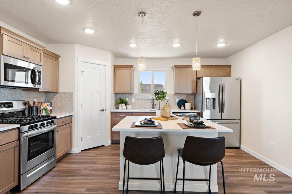 Photo of 17580 Moon Ridge Pl, Nampa, ID 83687 (MLS # 98975651)