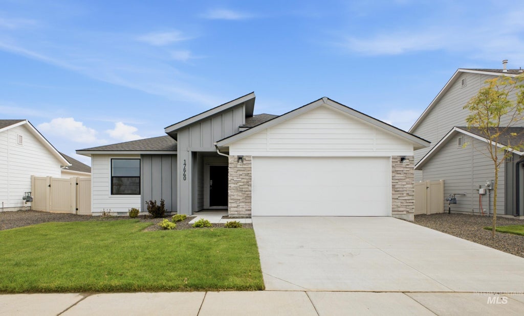 Photo of 9068 W Violet St, Nampa, ID 83687 (MLS # 99001345)
