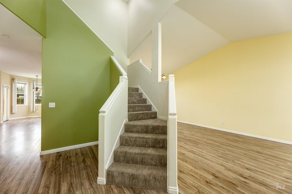 Photo of 2915 N Fieldstone Way, Meridian, ID 83646 (MLS # 98977129)