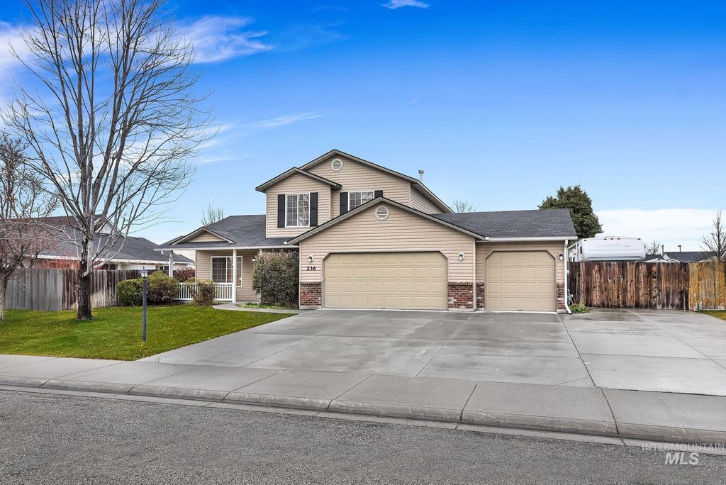 Photo of 236 E Wythburn St, Kuna, ID 83634 (MLS # 98976069)